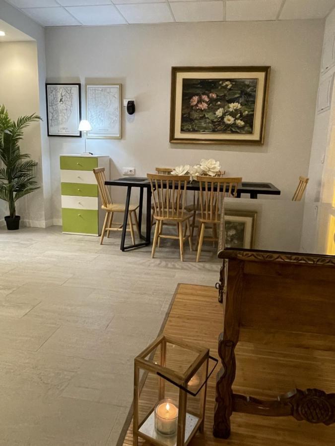 Plaza Centro Mercado Apartamento *