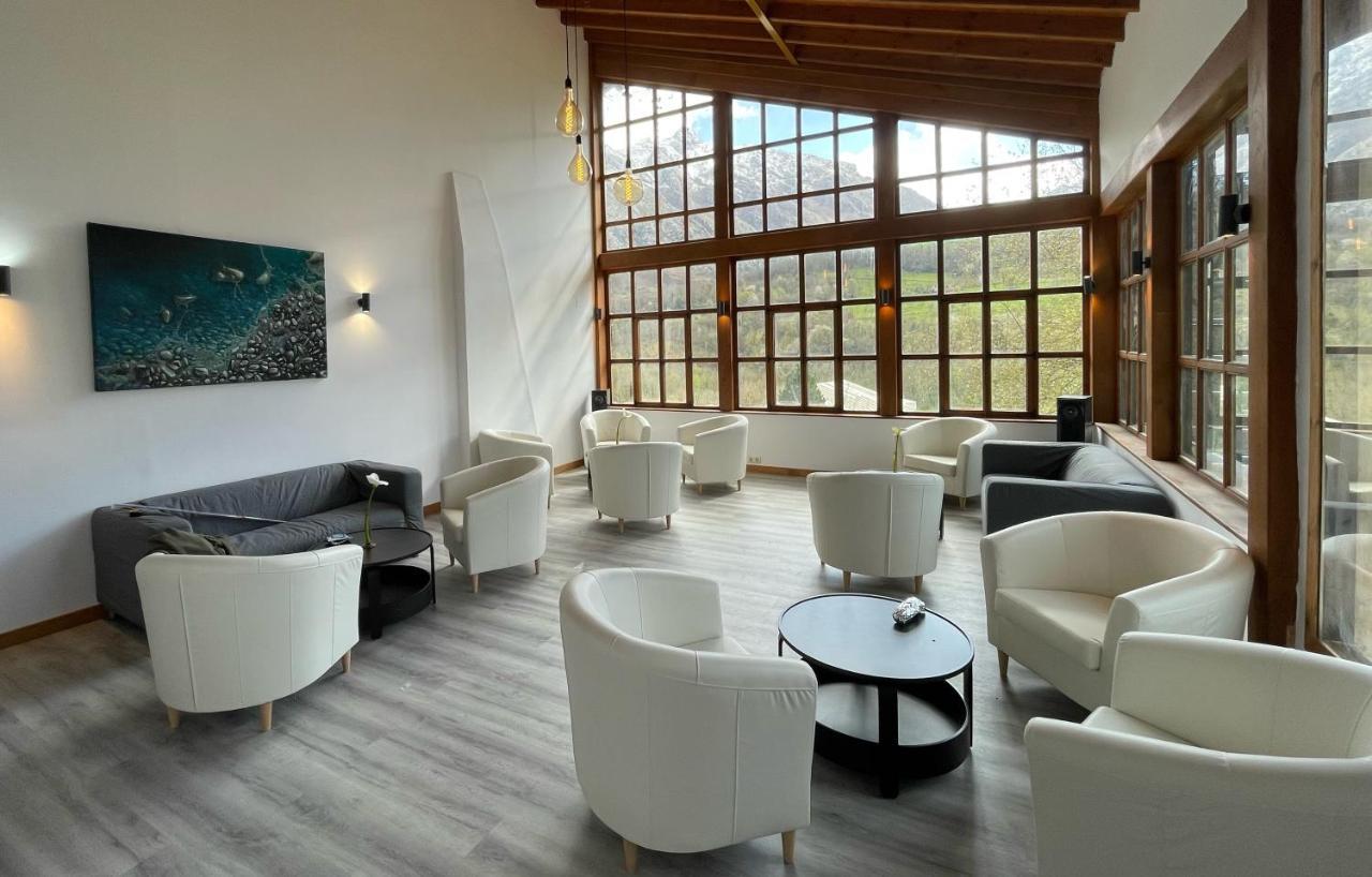 Torrecerredo Hotel