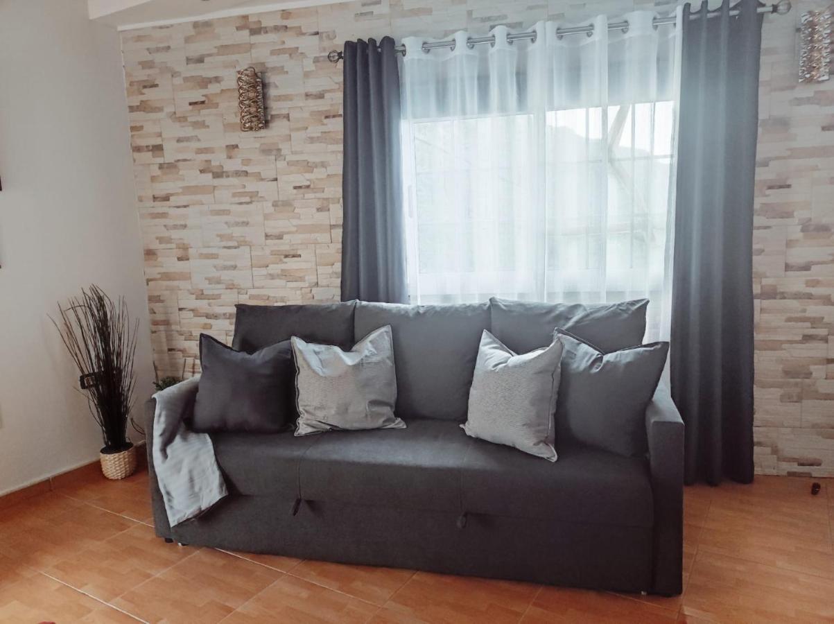 La Pera - - Canaryhousing *