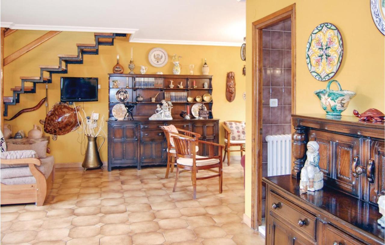 Gorgeous In Pilona With Kitchen Сasa de vacaciones *