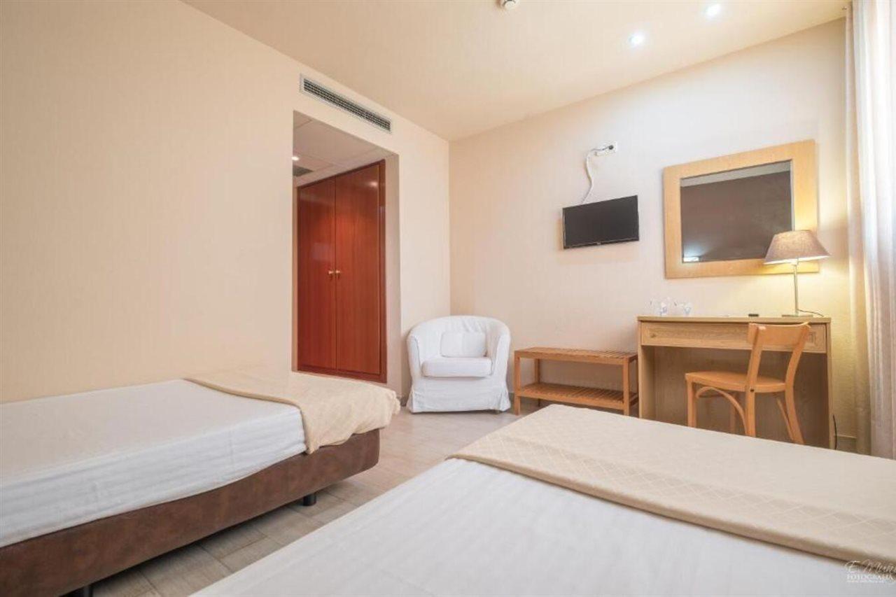 Hotel Vivar 2*