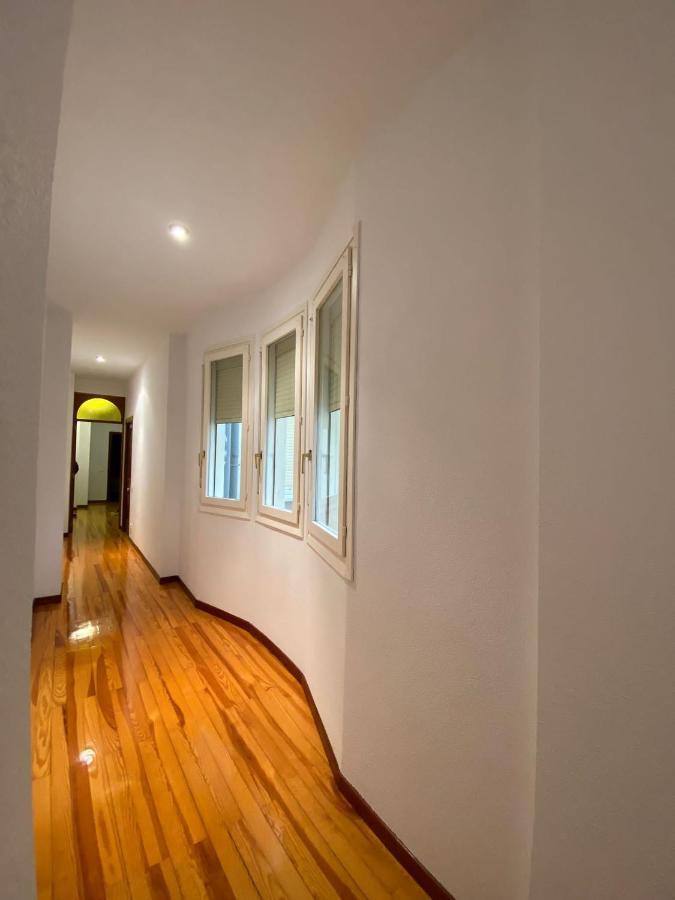 Recién Reformado, Mejor Vista Plaza De Los Fueros Apartamento