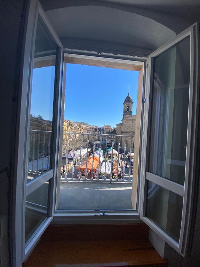 Recién Reformado, Mejor Vista Plaza De Los Fueros Estella