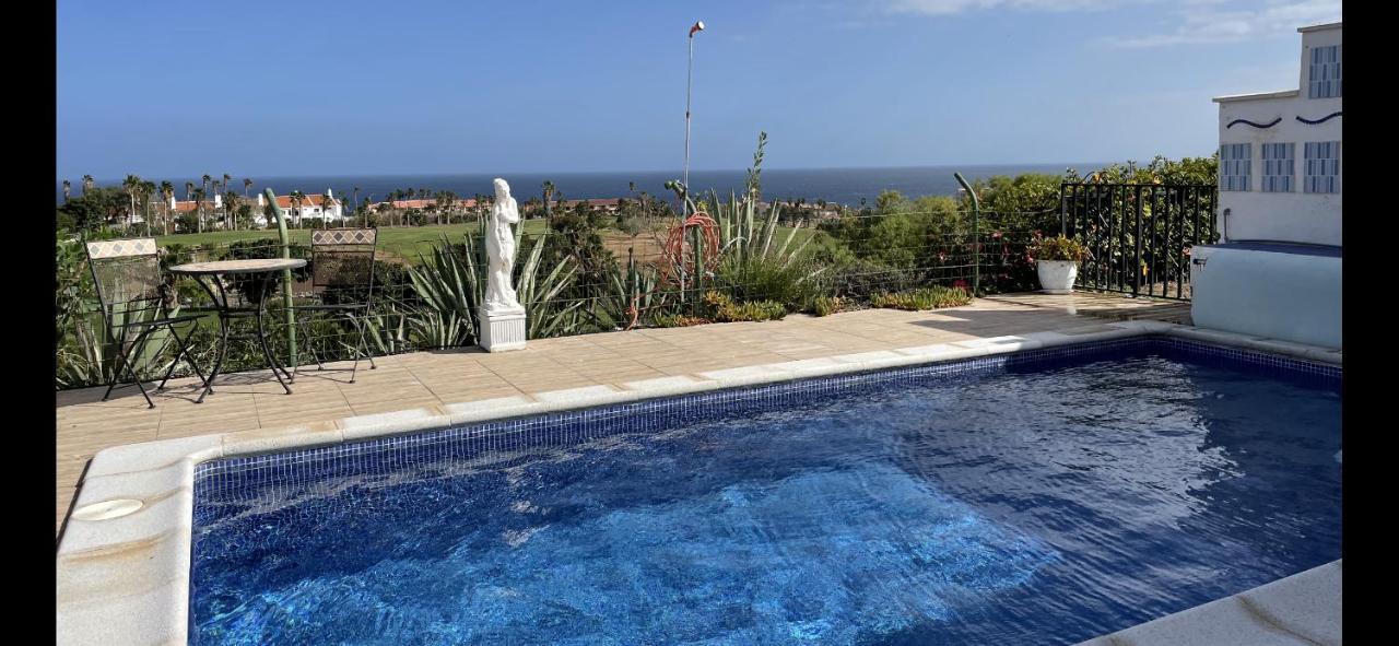 Сasa de vacaciones House Private Heated Pool Amazing View On Golf Ocean 3 Bedrooms 3 Bathrooms 6 To 8 Adults 3-17 Years Old Children Being Considered Adults And In Addition 0-2 Years Old Children Are Welcome For Free