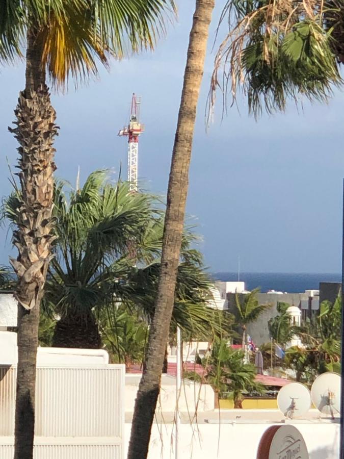 Olivin Puerto del Carmen (Lanzarote)