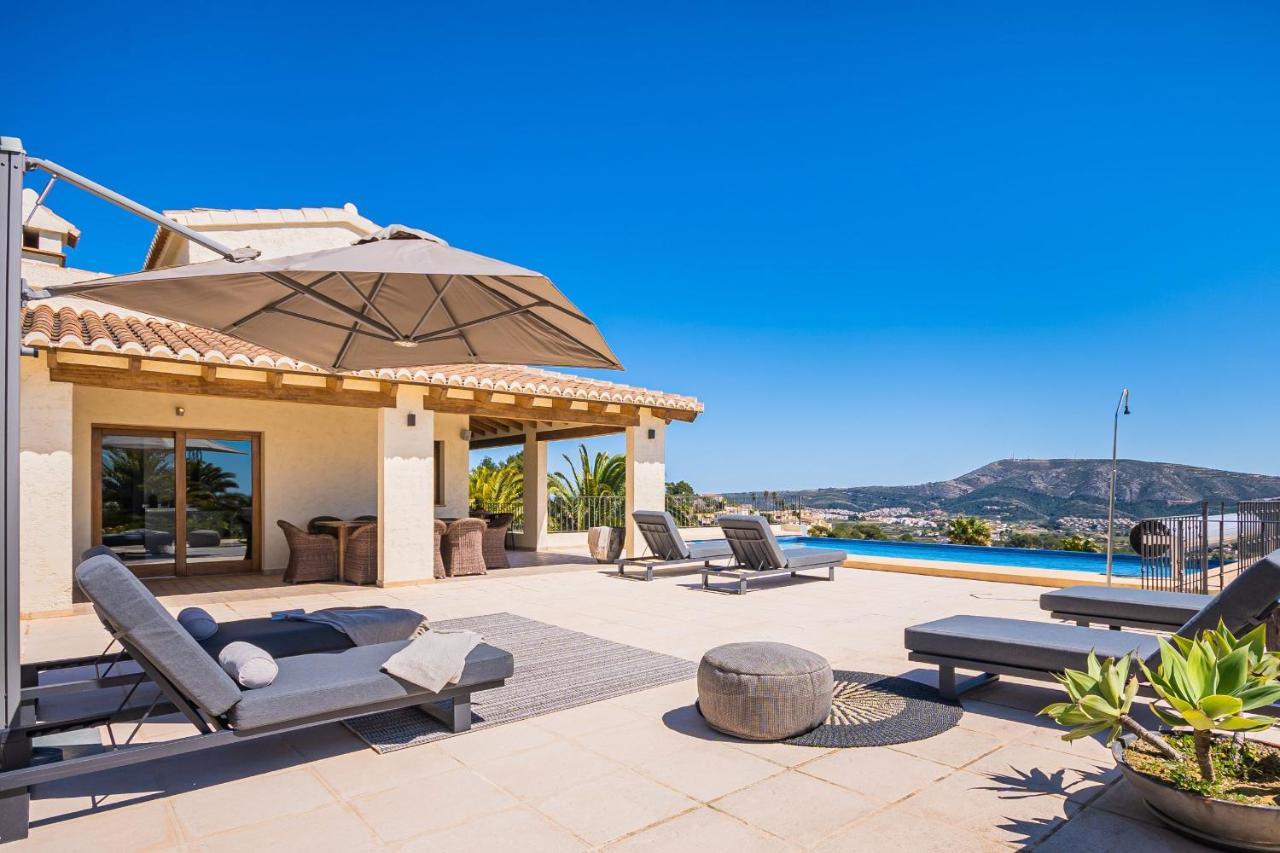 Luxury With Panoramic Views Over Moraira Villa *