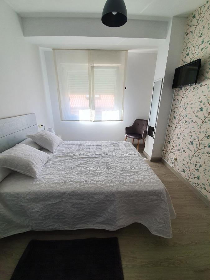 2 Bedrooms At El Grove 500 M Away From The With Wifi * O Grove