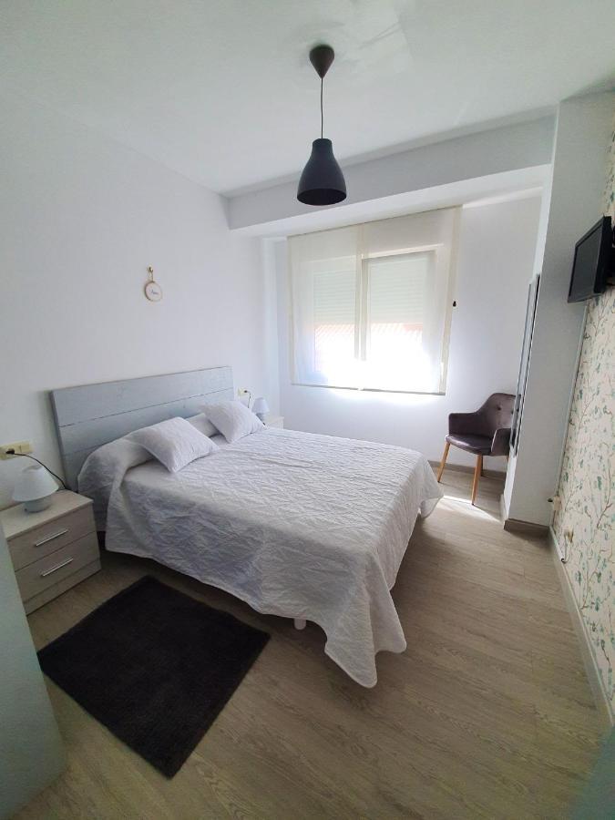 2 Bedrooms At El Grove 500 M Away From The With Wifi Apartamento
