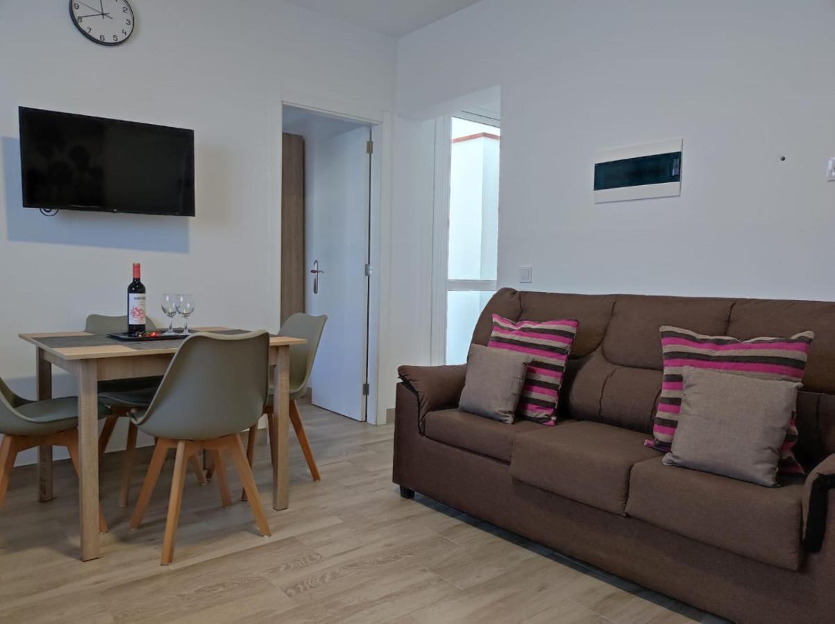 Casa Piramide 3. Terraza Wifi Y Parking Privado Holiday home