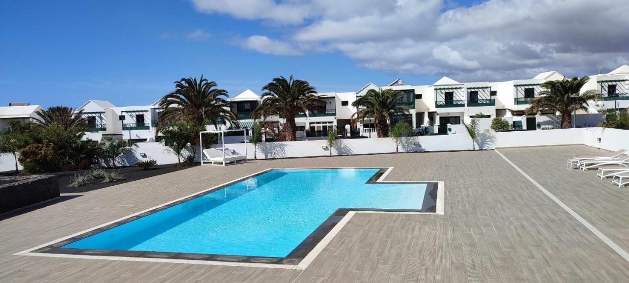 Сasa de vacaciones Luminosa Con Vista A La Piscina Costa Teguise
