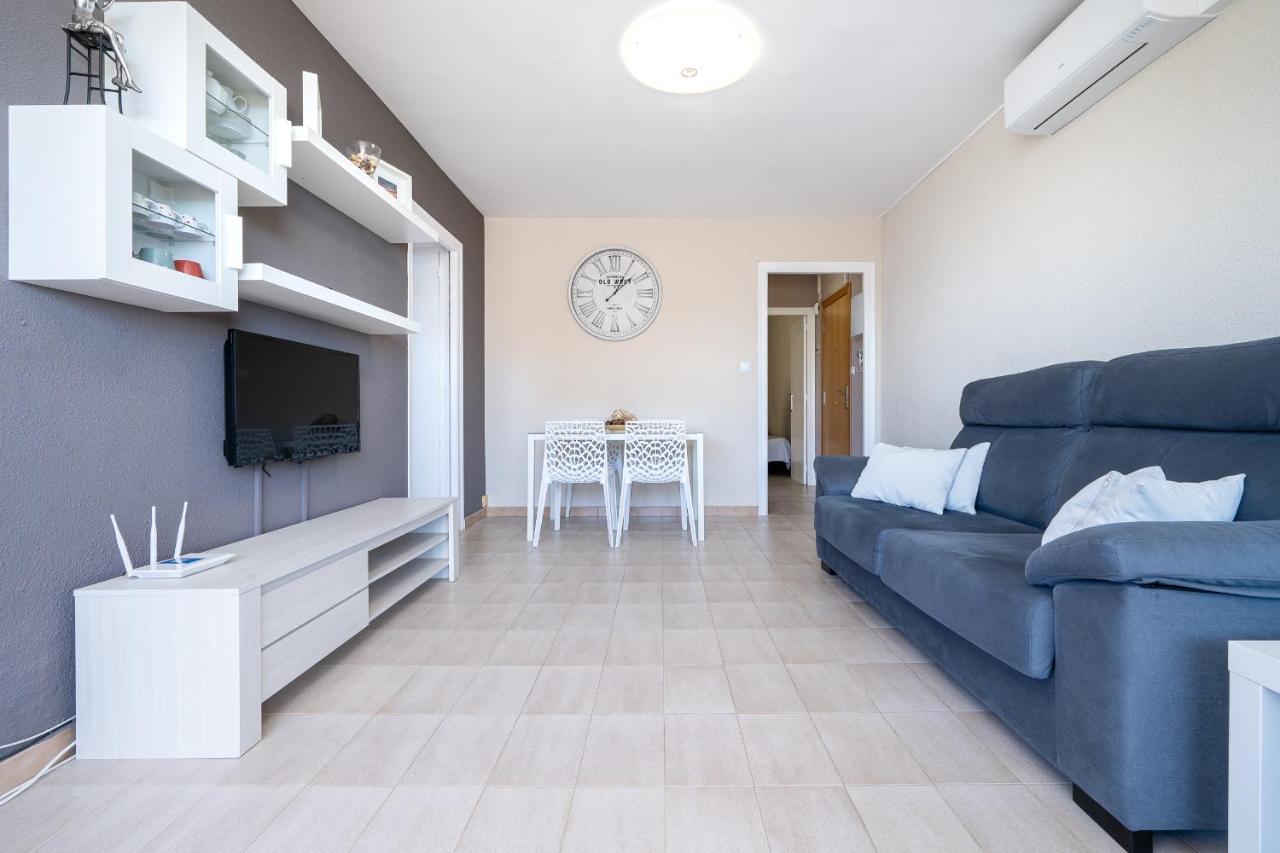 Hauzify I Punta Del Cavall Apartment *