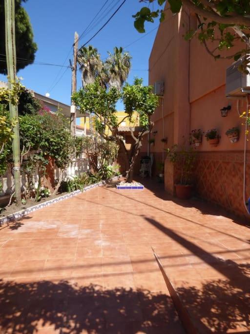 Maison Rénovée à 250m De La Сasa de vacaciones