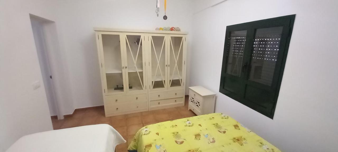 Exclusivo Chalet Con Piscina Junto A Centro Comercial, Posibilidad De Cama Supletoria Adicional Piscina Disponible Hasta 15 De Septiembre *