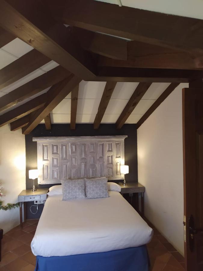 La Cueva Del Agua Country house *