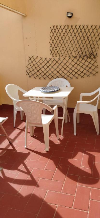 Apartamento Atico Con Terraza En *