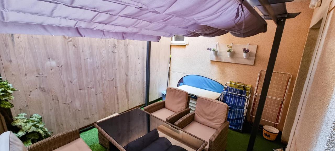 Apartamento Cozy 200m From The