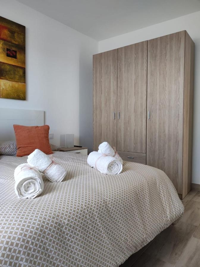 Casa Piramide 3. Terraza Wifi Y Parking Privado Holiday home *
