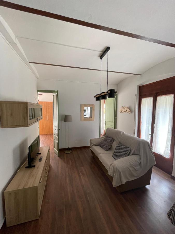 Casa Vermella