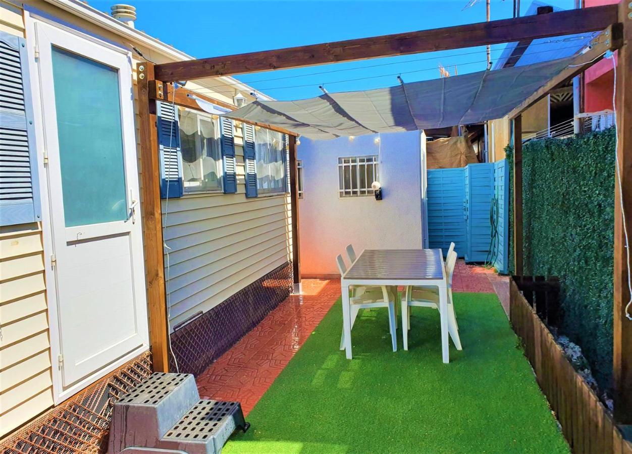 Casita Movil En Camping De *