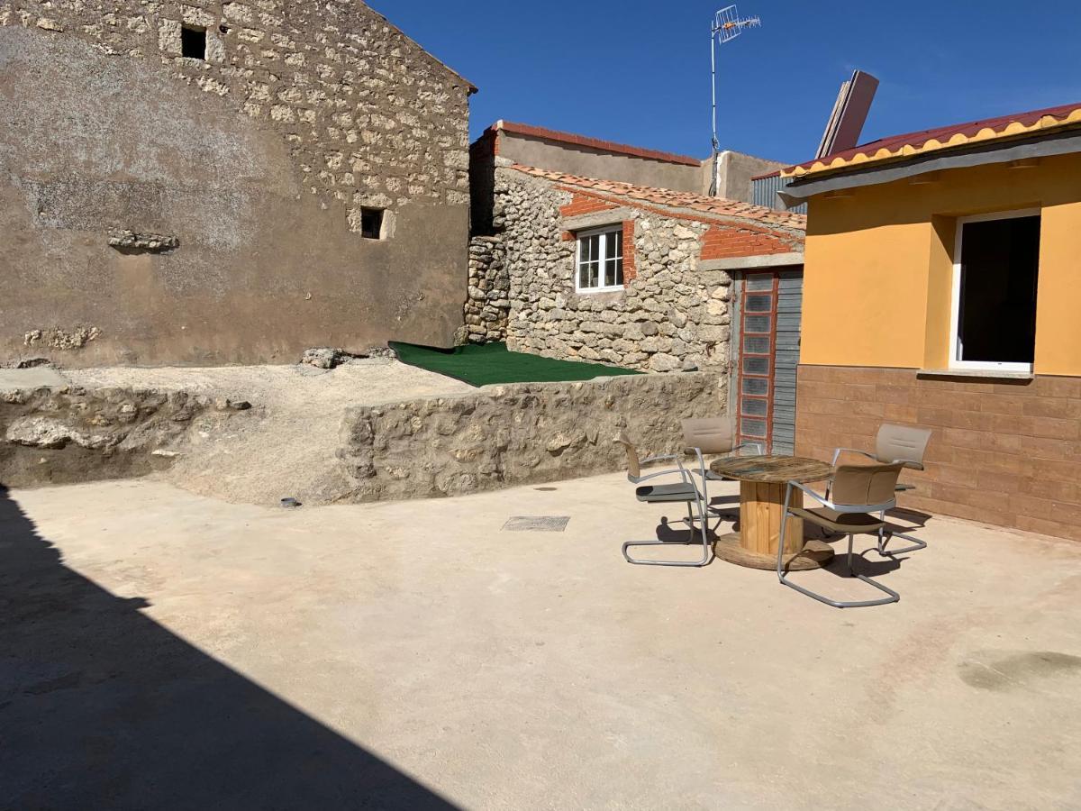 Agradable Casa Con Chimenea Y Patio Totalmente Privado