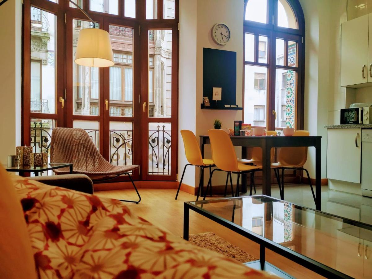 Instituto 2º Apartment *