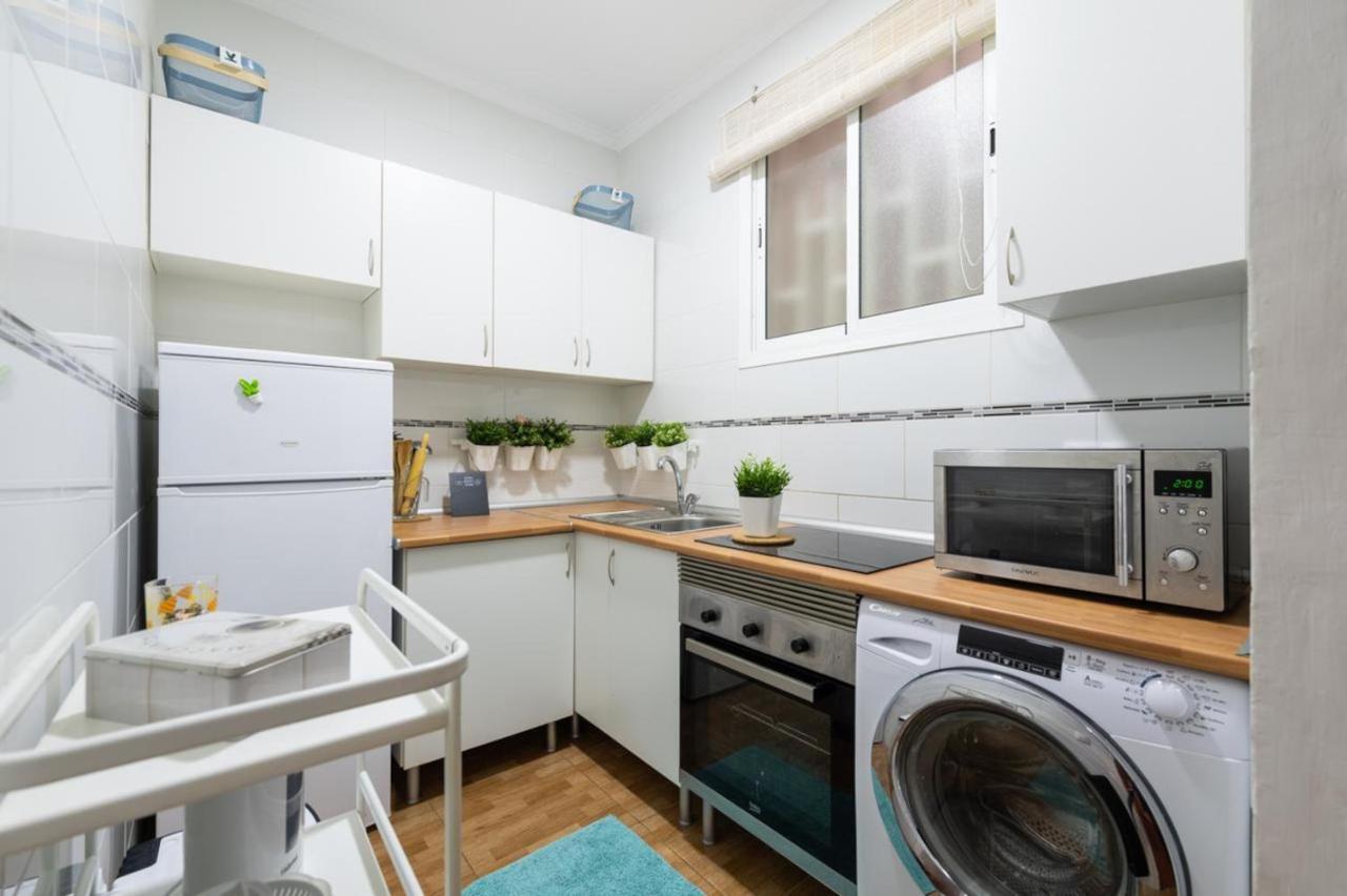 Charming 2 Apartment, 3 Beds-10 Min Walk To Canteras