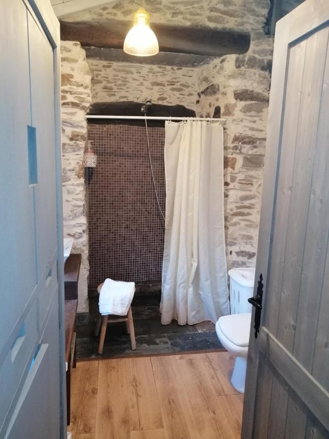 Las Casitas De Peares * Carballedo (Ourense)