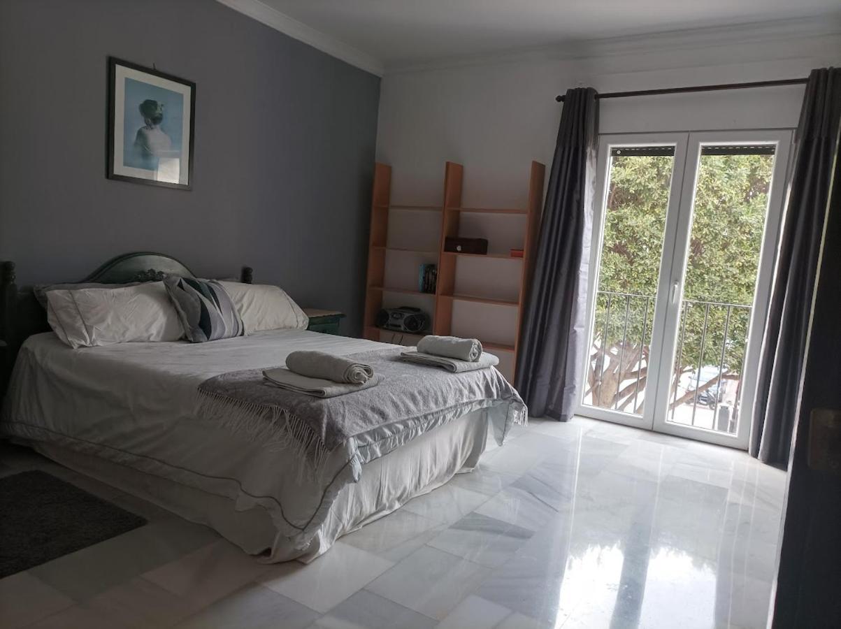 Large 2 Bed Apt Puerto Banus Marina Private Parking Apartamento