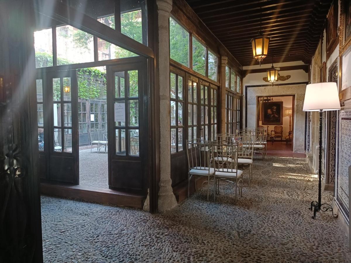 Real De Hotel