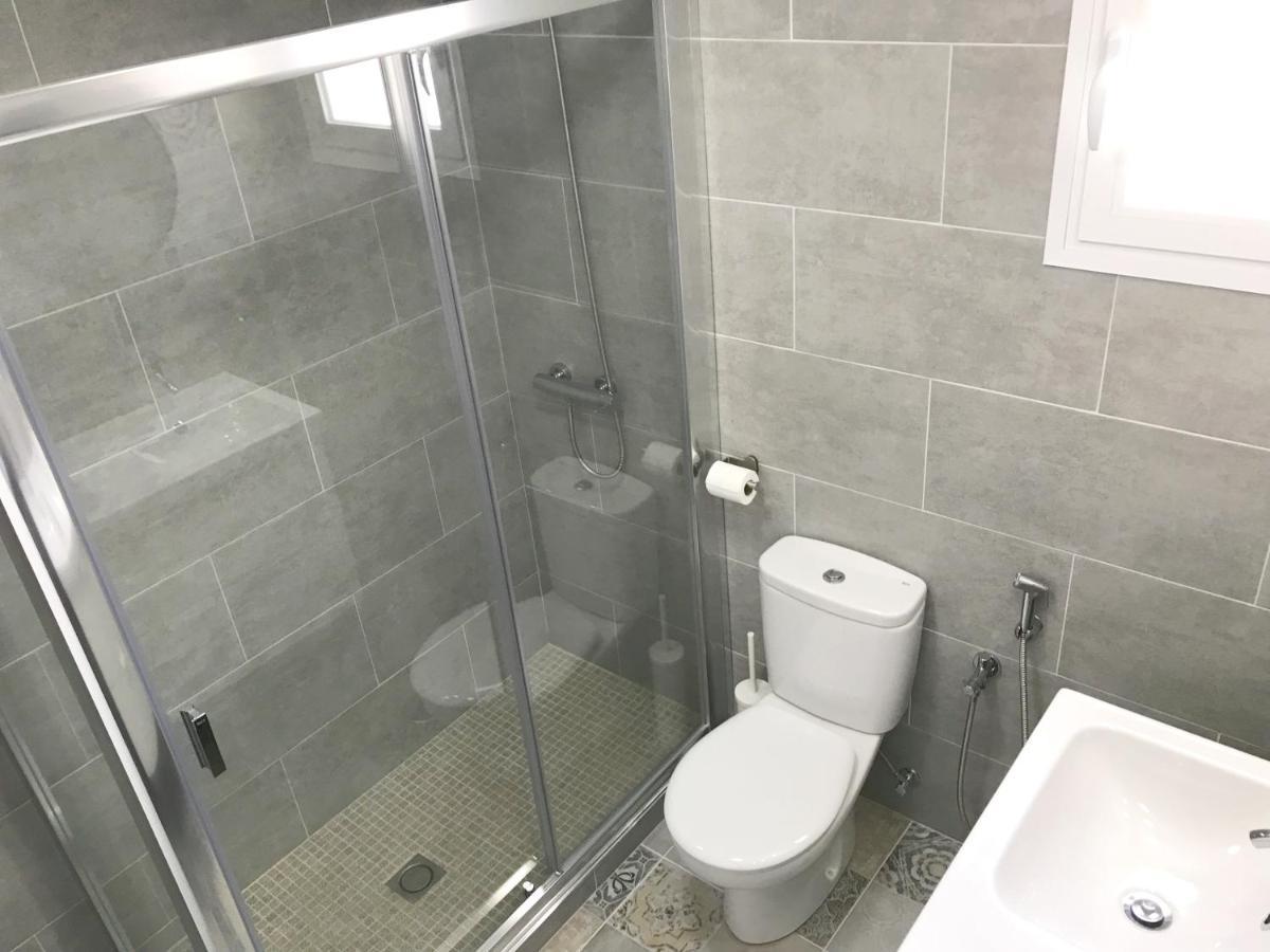 New 2br 100m-to-beach Free Parking Apartamento