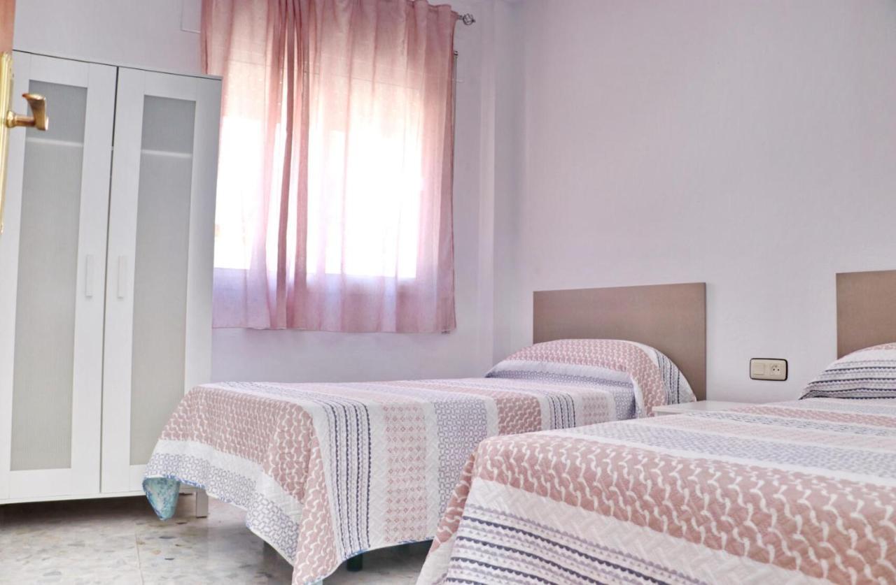 En El Centro Con Wifi Y Aire Apartamento Conil De La Frontera