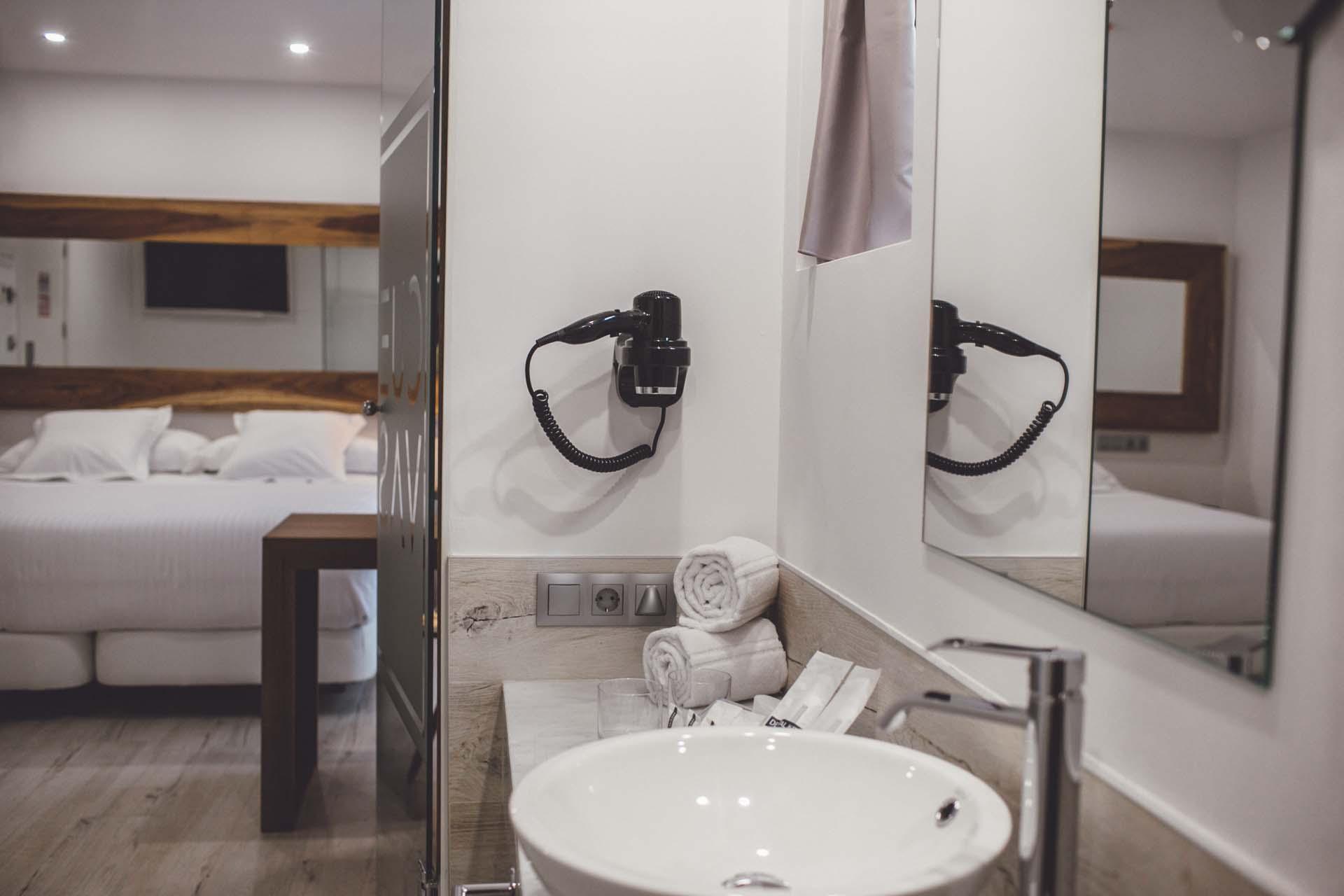 Hotel Cuevas - Adults Only Santillana del Mar