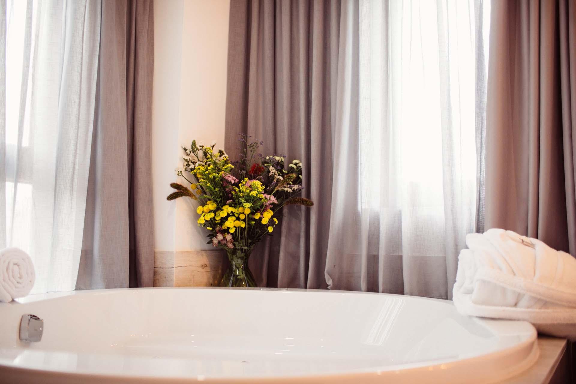 Cuevas - Adults Only Hotel Santillana del Mar