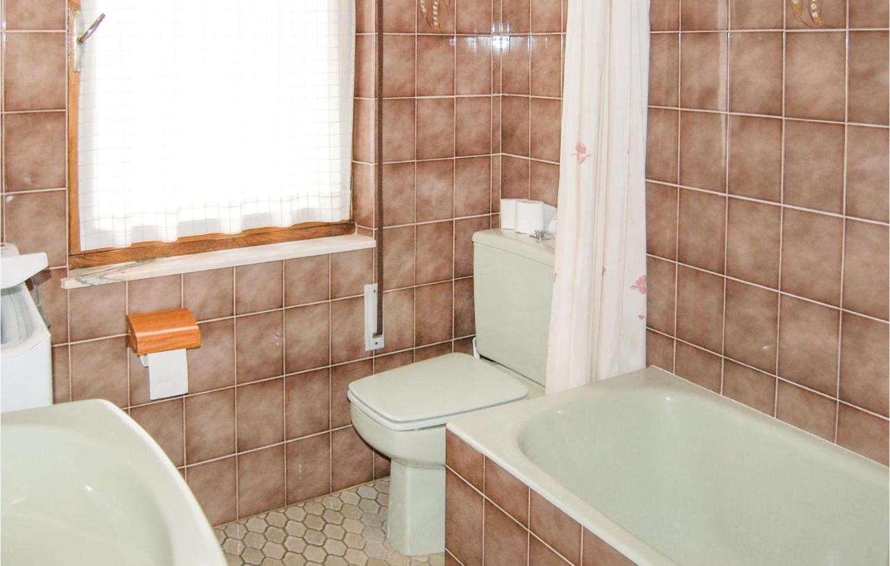 Gorgeous In Pilona With Kitchen *