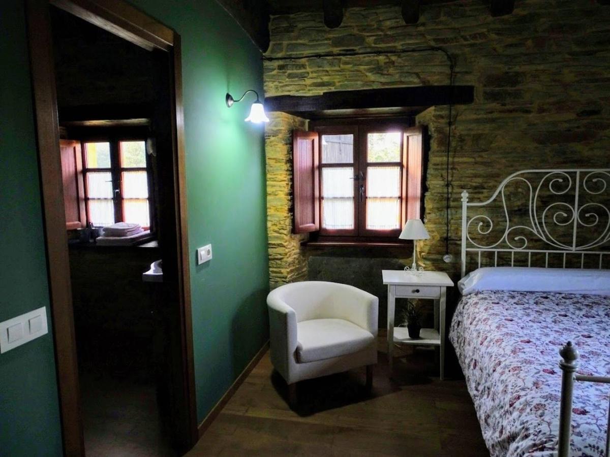 Casa Carballeira * Villarfernando