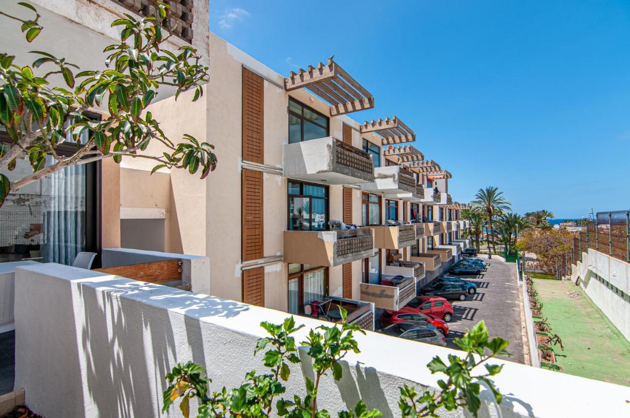 2 Bedroom Playa De Americas * Playa de las Américas
