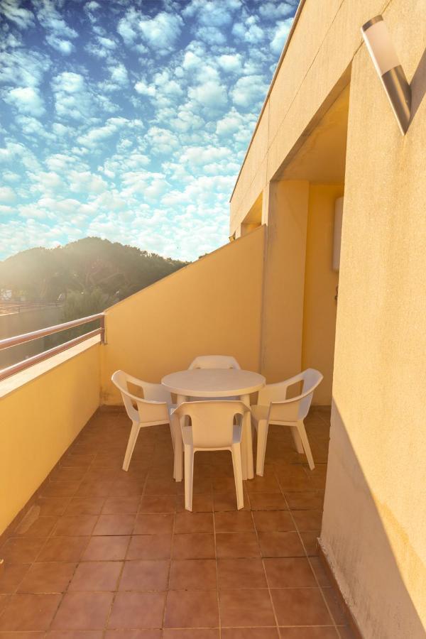 Con Piscina Y Garaje En Caños De Meca. Apartamento
