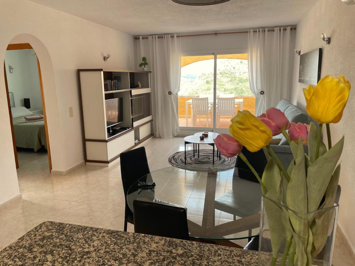 Tranquility, Sun, Breathtaking Views & 7 Minutes Drive To Sea Apartment