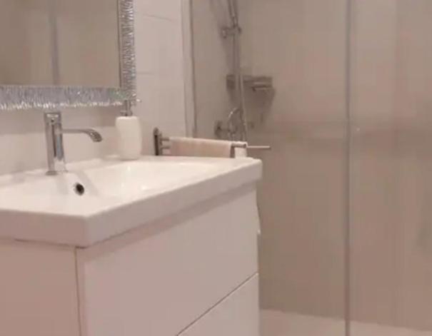 Apartamento- Atico En Mijas Costa , Con Piscina.