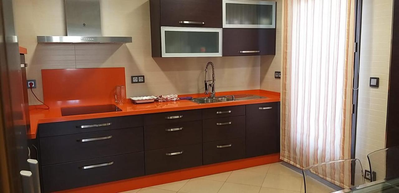 Apartamento Reformado Y Luminoso En De La Frontera *