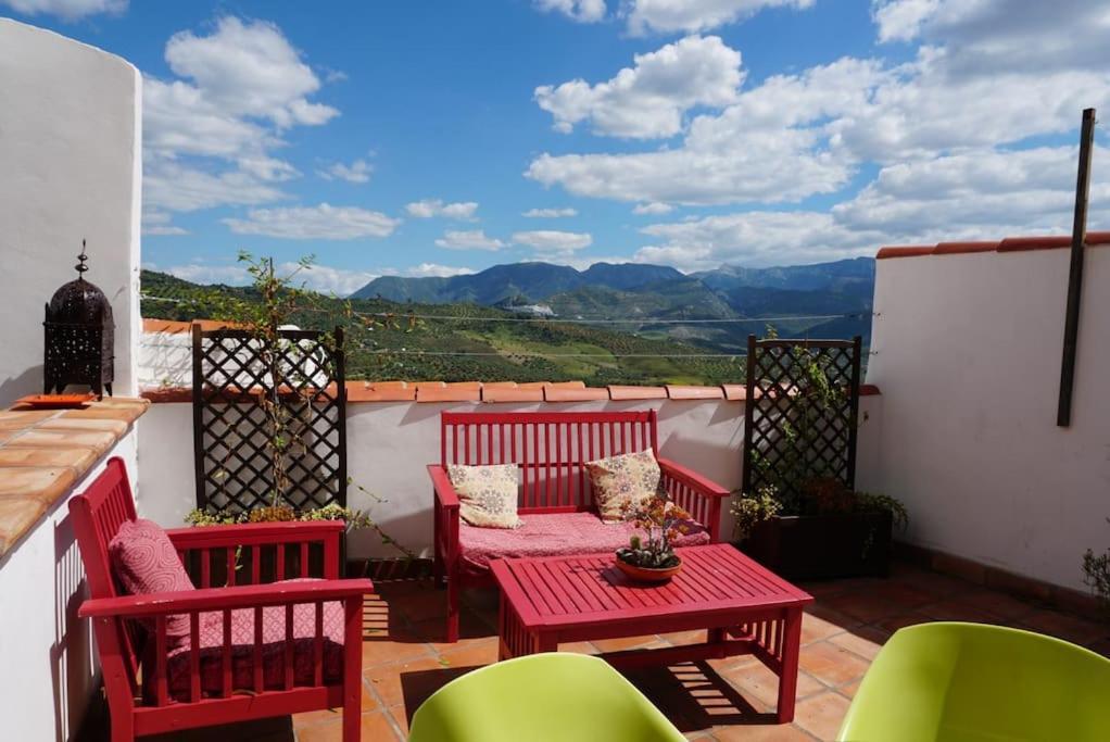 Eagles Nest - Massive Townhouse With Pool With Outstanding Views