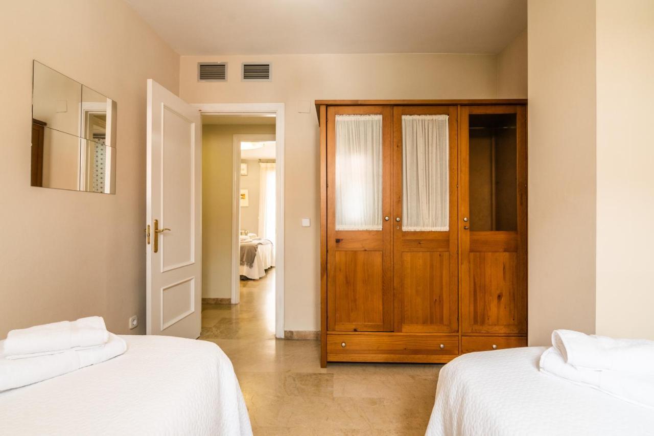 Tuguest Grisolia House - Free Parking Apartamento