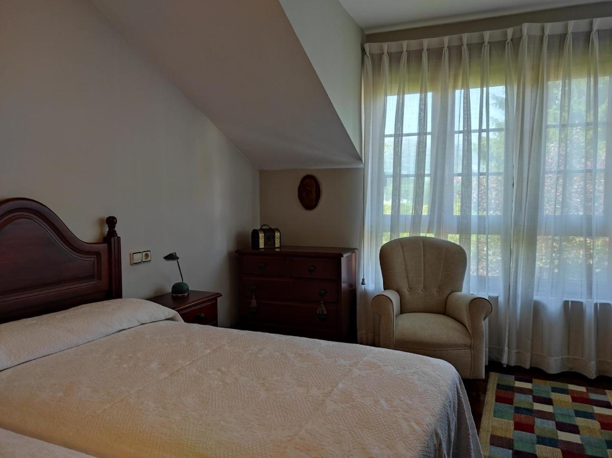 Casa La Nozalera En Villamayor * Villamayor (Pilona)