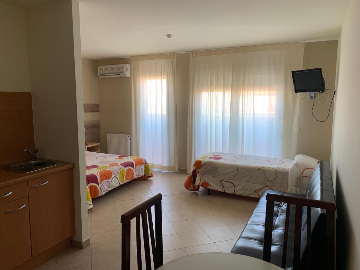 Aparthotel Raquel's - Habitacions I Turistics -