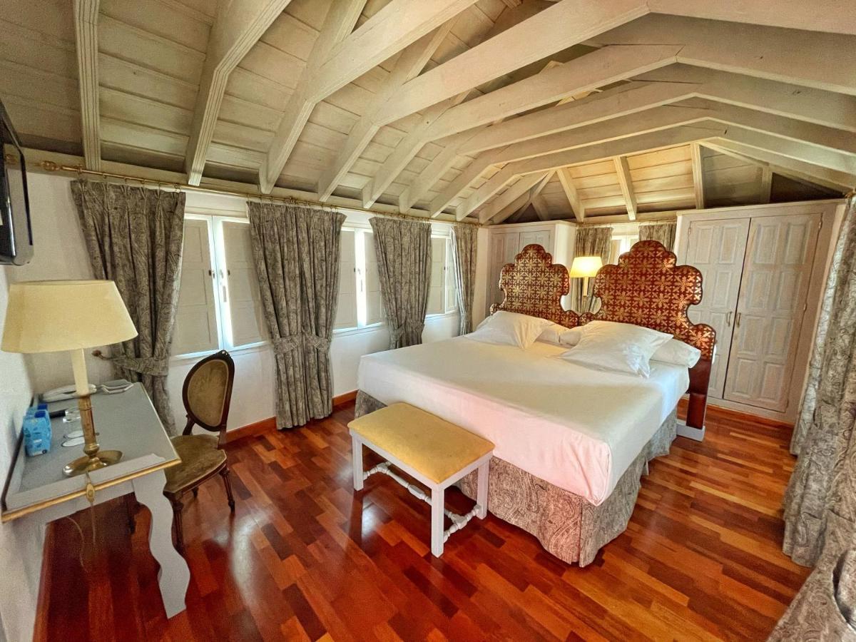 Hotel Casas De La Judería De