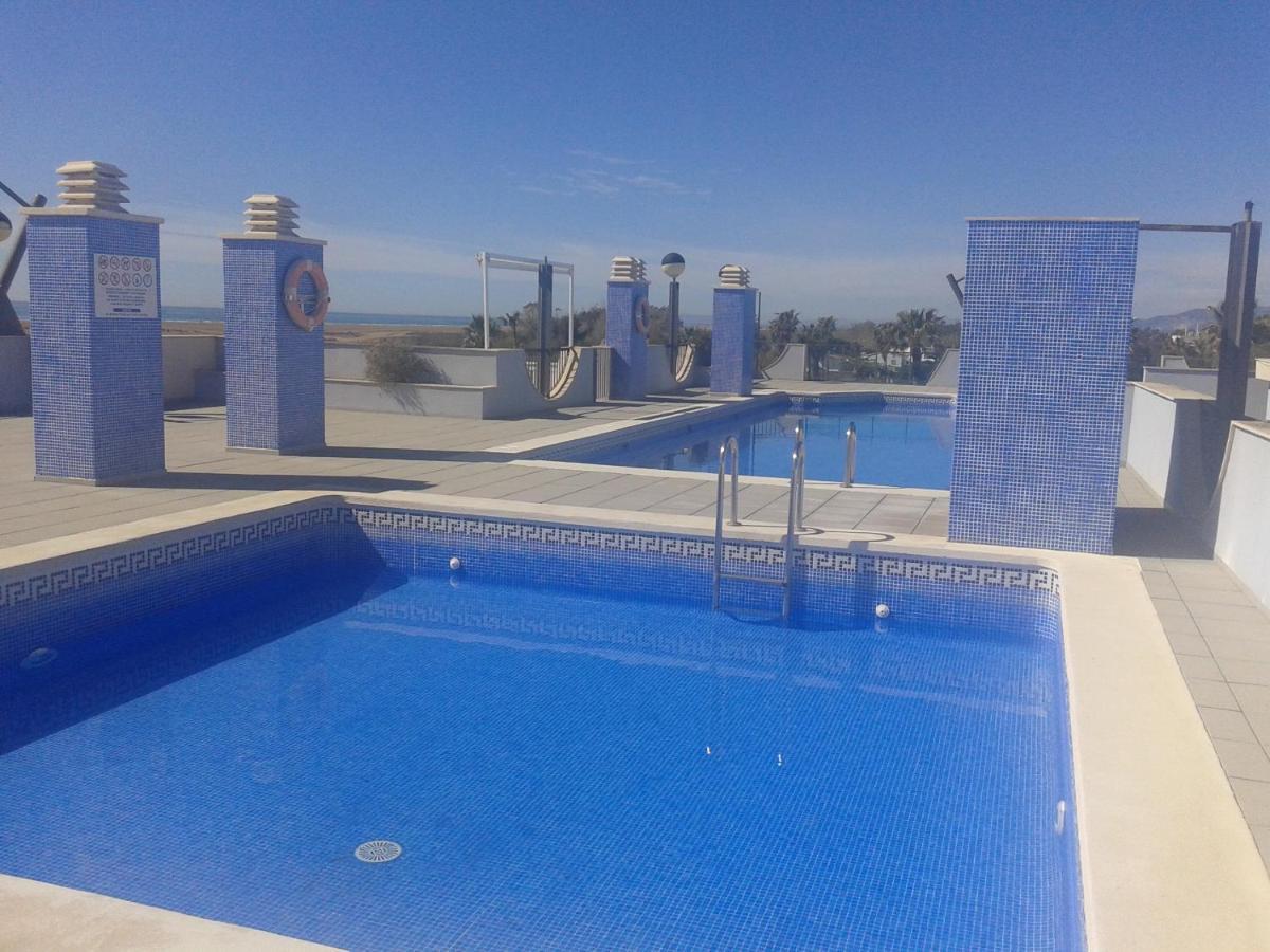 Apartamento Deltaebro Piscina