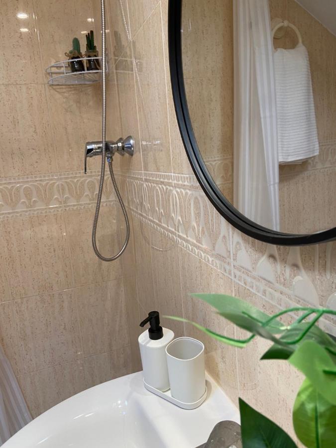 Bungalow Con Piscina Y Solarium Con Barbacoa Apartment *