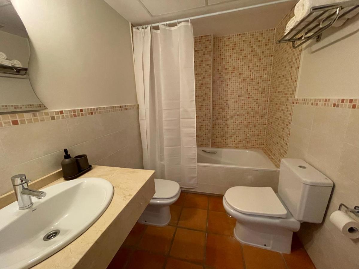 Adosado De Estilo Mediterráneo, Con Jardín Y Vistas Apartamento Finestrat