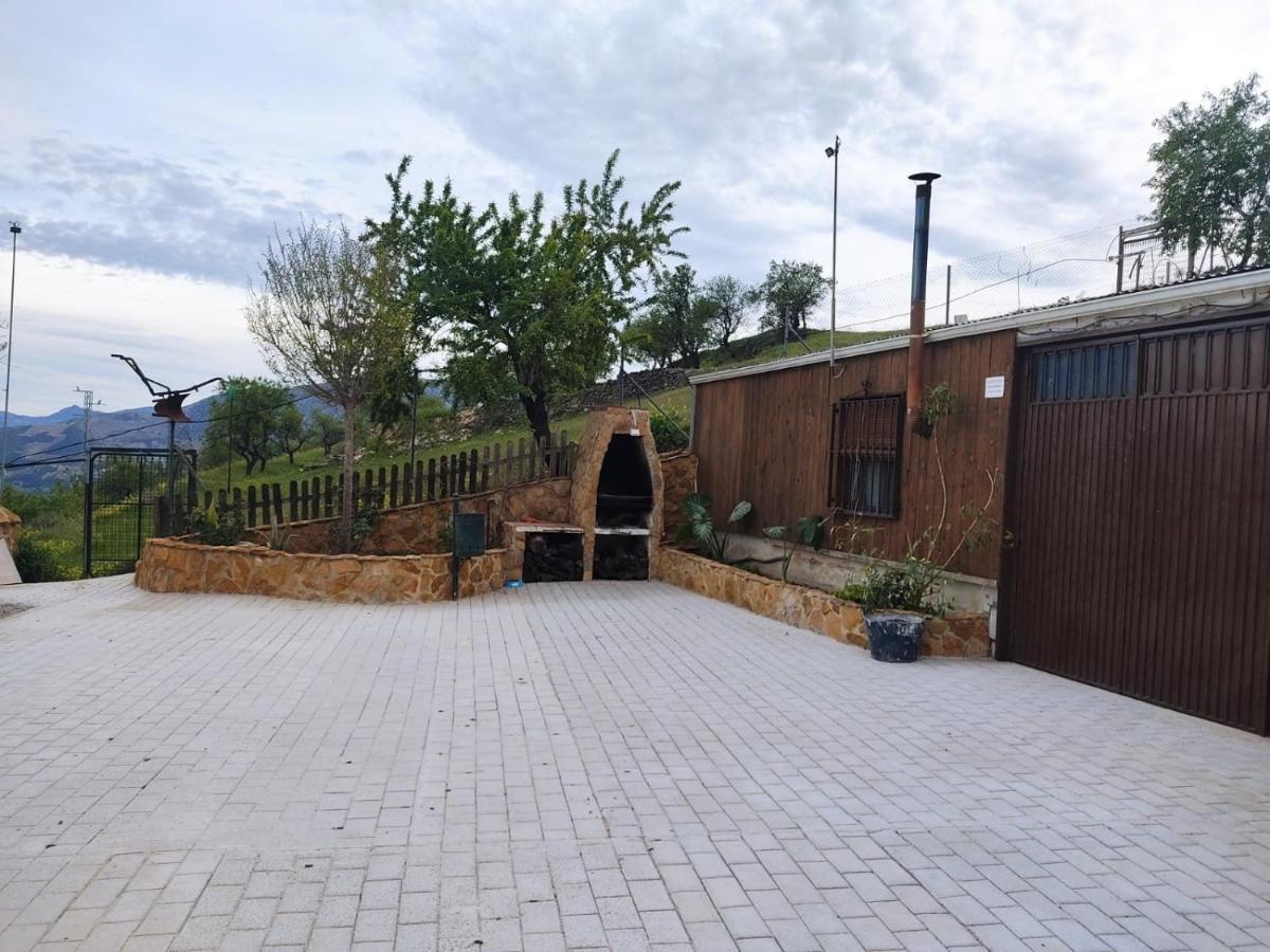 Vivienda Turistica De Rural El Almendro Casa rural