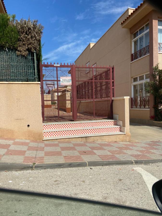 Apartment Bungalow Con Piscina Y Solarium Con Barbacoa *